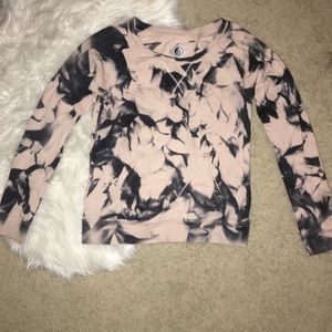 Smokey Volcom sweater